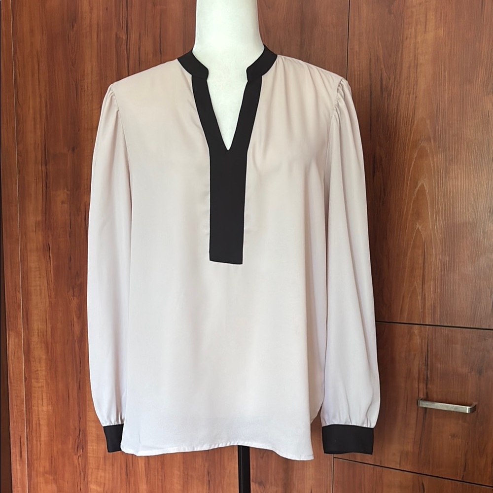 Anne Klein Contrast-Trim Split-Neck Blouse